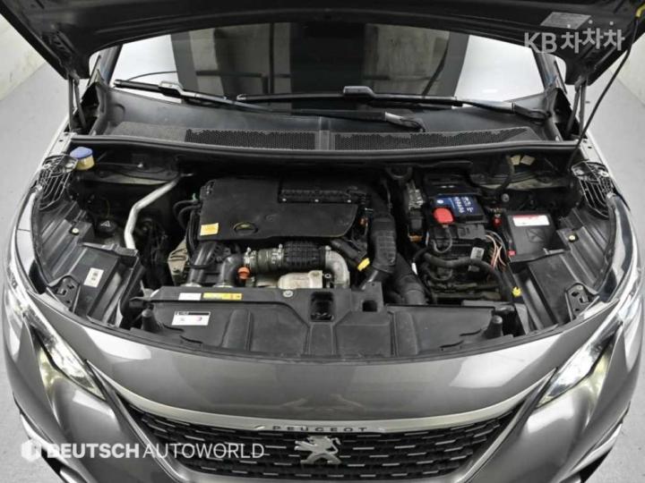 Peugeot 5008 1.6 Blue HDi Allure 7