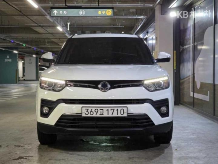 KG Mobility (Ssangyong) Tivoli Diesel V3 2WD Base Type