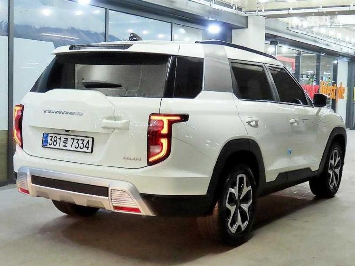 KG Mobility (Ssangyong) Torres J100 Gasoline Turbo 1.5 2WD T7 5