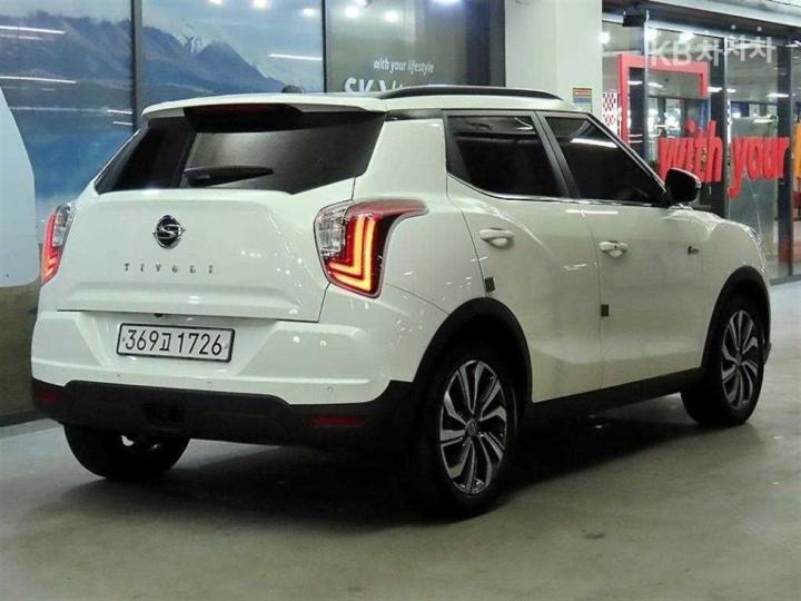 KG Mobility (Ssangyong) Tivoli Gasoline V3 2WD Base Type 5
