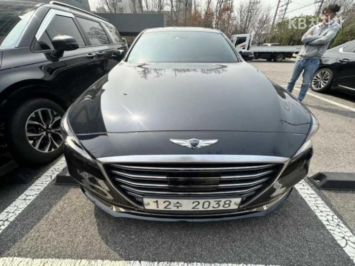 Genesis G80 3.3 GDI AWD Luxury 2