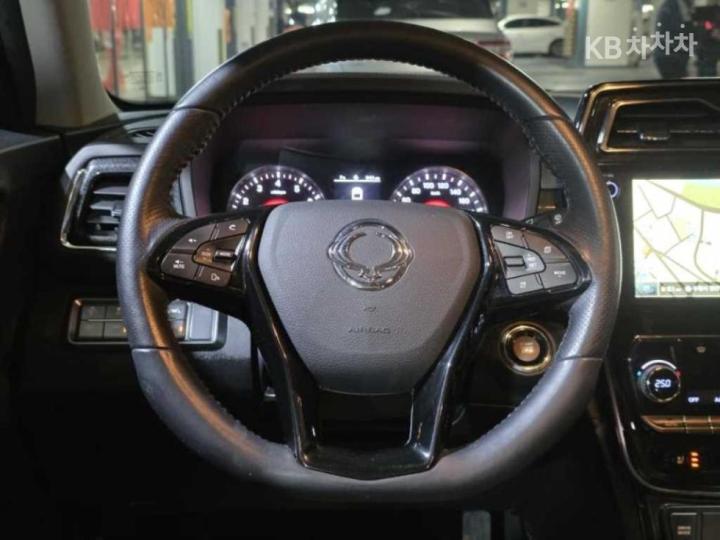 KG Mobility (Ssangyong) Tivoli Gasoline V3 2WD Special 8