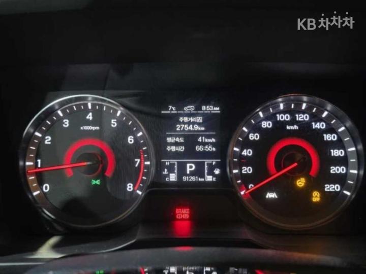 KG Mobility (Ssangyong) Tivoli Gasoline V3 2WD Special 9