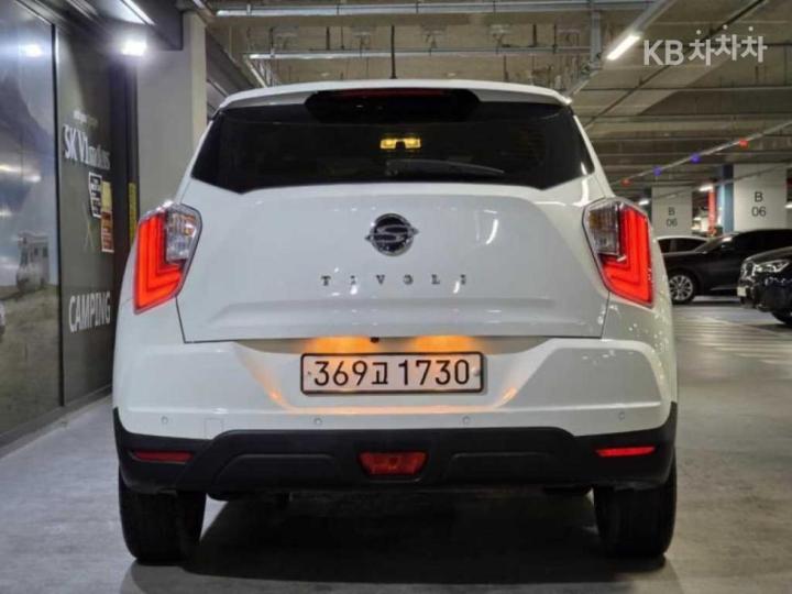 KG Mobility (Ssangyong) Tivoli Gasoline V3 2WD Base Type 6