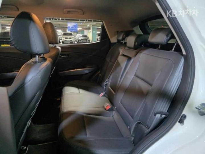 KG Mobility (Ssangyong) Tivoli Gasoline V3 2WD Base Type 9