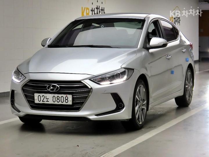 Hyundai Avante AD 1.6 e-VGT Premium 3