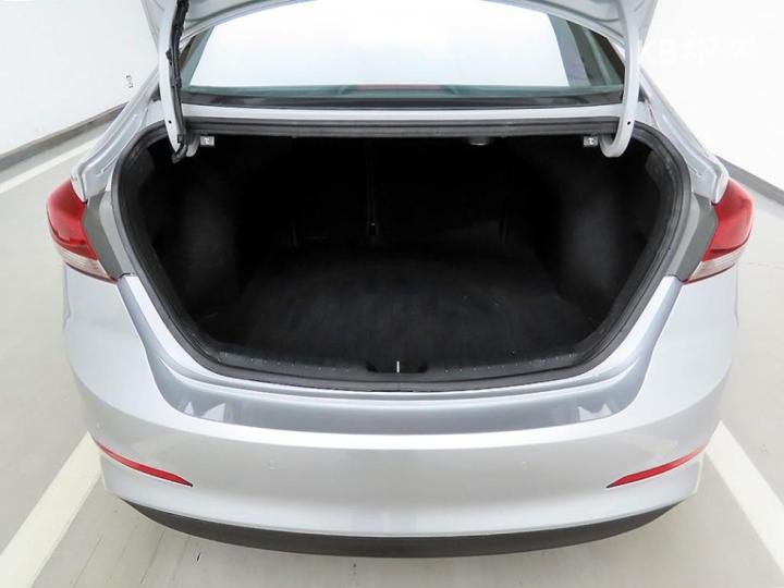 Hyundai Avante AD 1.6 e-VGT Premium 6