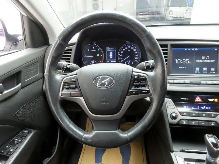 Hyundai Avante AD 1.6 e-VGT Premium 8