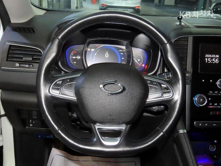 Renault QM6 2.0 LPe 2WD RE Signature 9