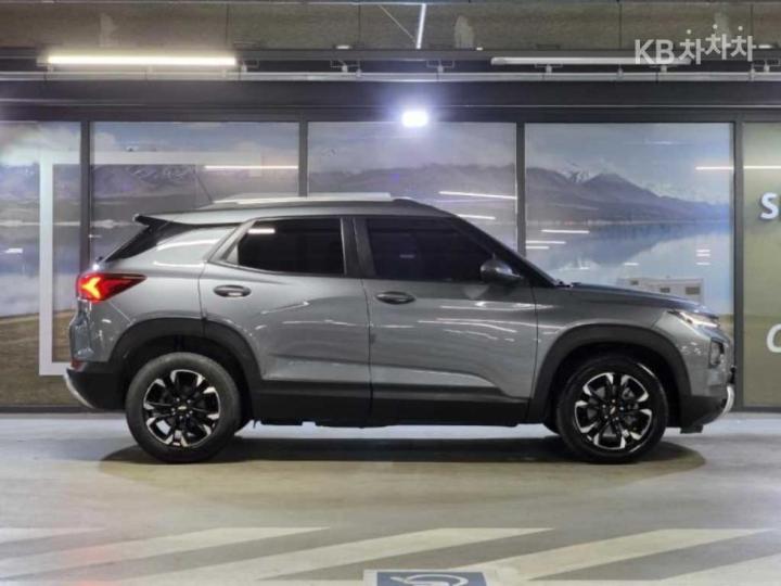 Chevrolet Trailblazer 1.35 Gasoline 2WD Premier 4