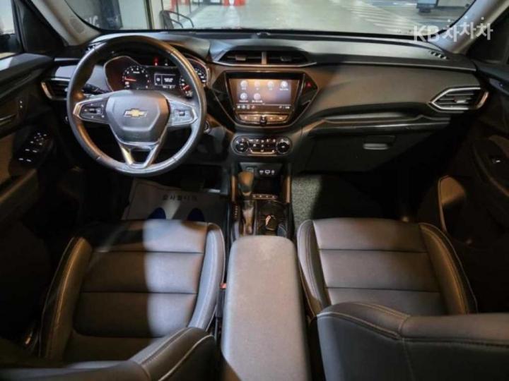 Chevrolet Trailblazer 1.35 Gasoline 2WD Premier 10