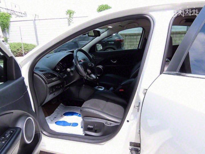 Renault SM3 Neo LE Base Type 6