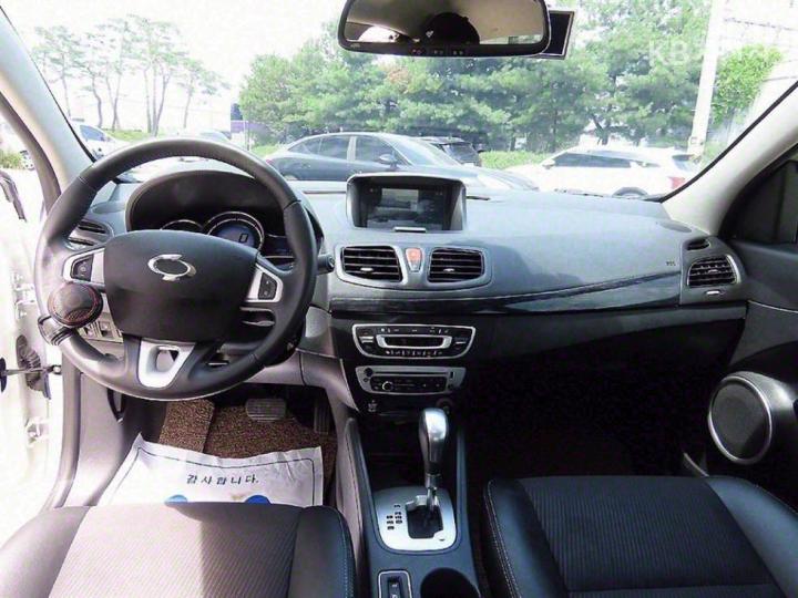 Renault SM3 Neo LE Base Type 8