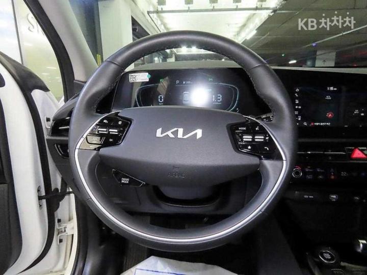 Kia Niro The 1.6 HEV Prestige 9