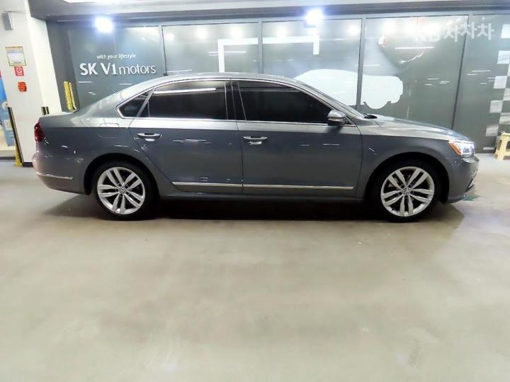 Volkswagen Passat 2.0 TSI 4