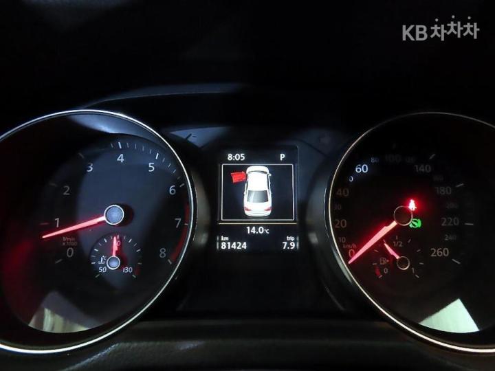 Volkswagen Passat 2.0 TSI 10