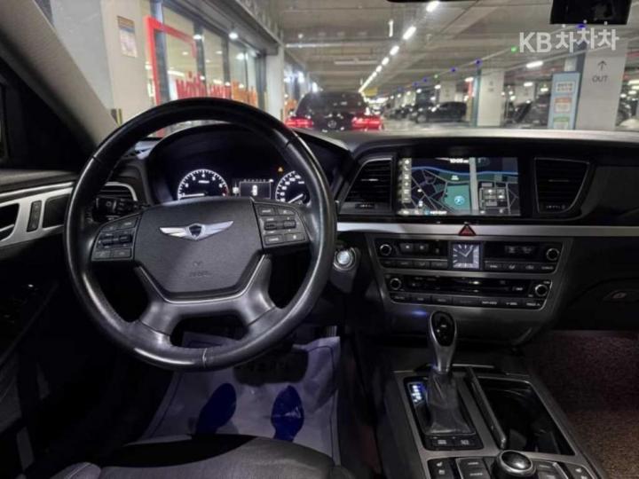 Hyundai Genesis DH G380 Exclusive AWD 9