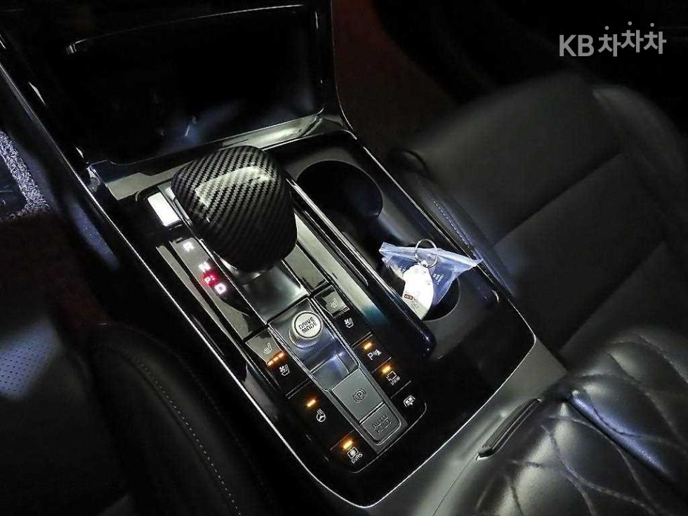 2020 - kia k7