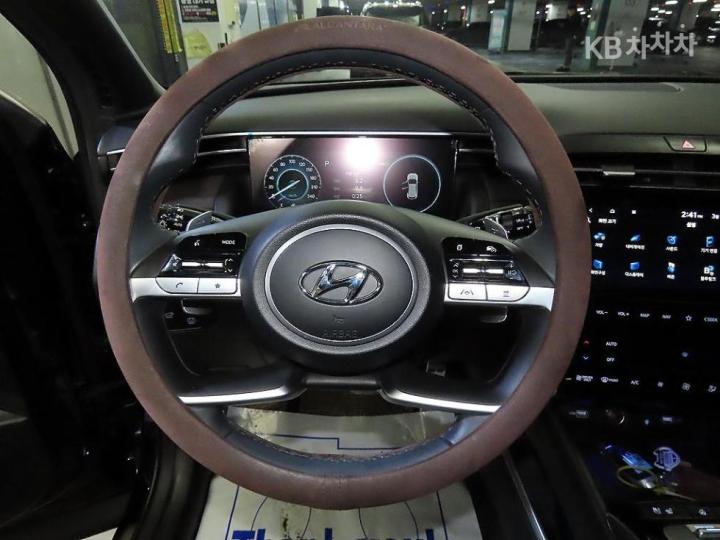 Hyundai Tucson The Hybrid NX4 1.6T HEV Inspiration 9