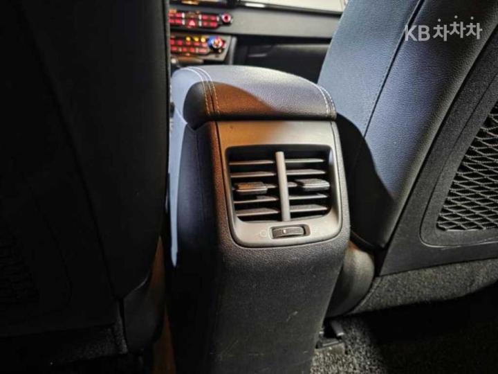 Kia Niro 1.6 Prestige 10