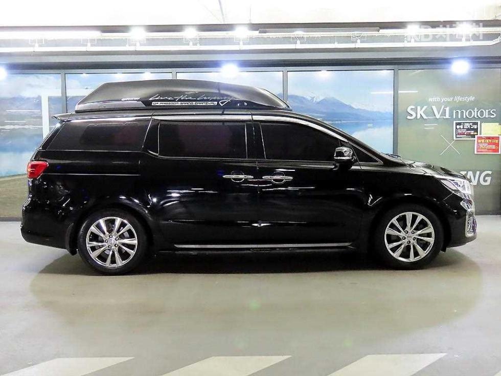 2019 - kia carnival