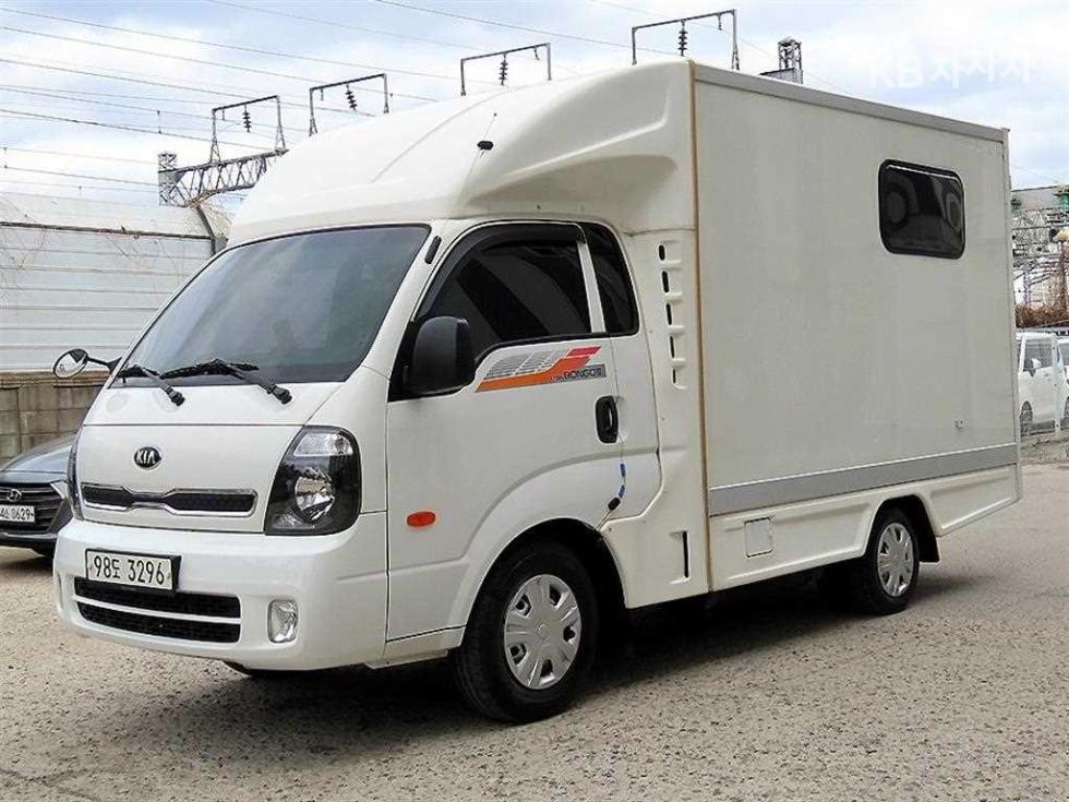 2018 - kia bongo iii