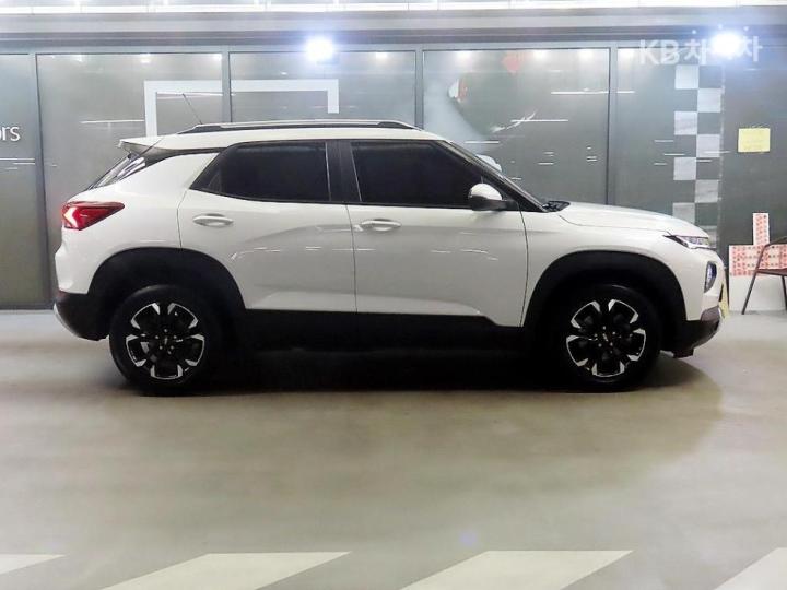 Chevrolet Trailblazer 1.35 Gasoline 2WD Premier 4