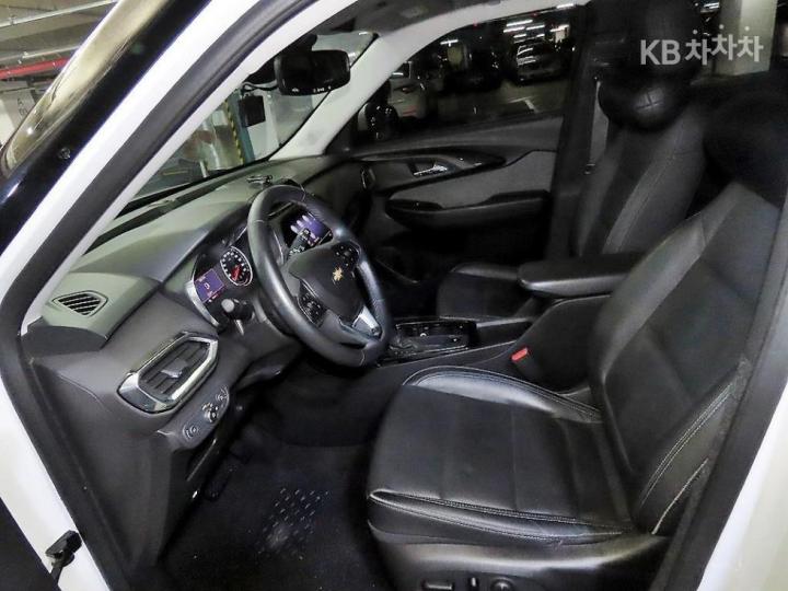 Chevrolet Trailblazer 1.35 Gasoline 2WD Premier 7