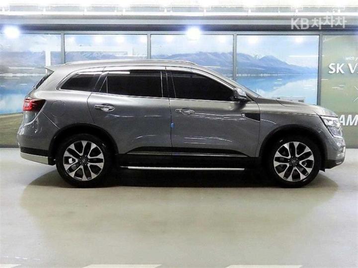 Renault QM6 2.0 2WD RE Signature 4