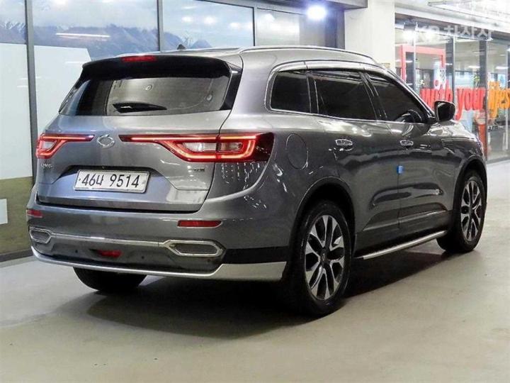 Renault QM6 2.0 2WD RE Signature 5