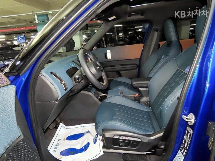 Mini Countryman U25] 2.0 Cooper S All4 Favoured Base Type 7