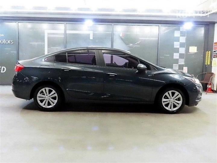 Chevrolet Cruze 1.4 Turbo LT Deluxe 4