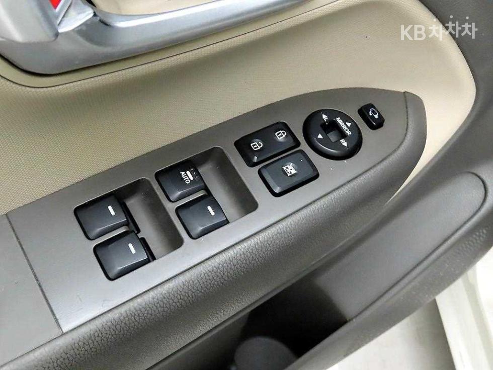 2012 - kia ray
