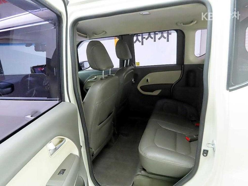 2012 - kia ray