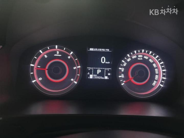KG Mobility (Ssangyong) Korando New C 2.2 RX 2WD Premium Type 8