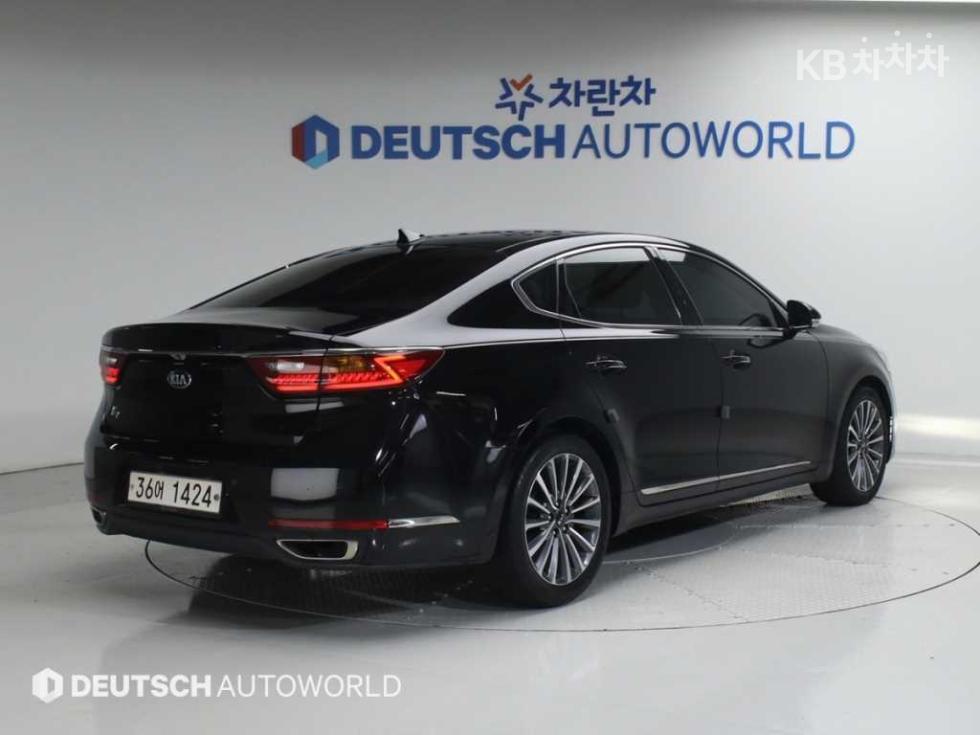 2017 - kia k7