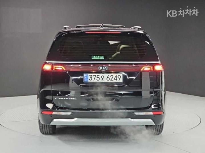 Kia Carnival G3.5 GDI Signature 4