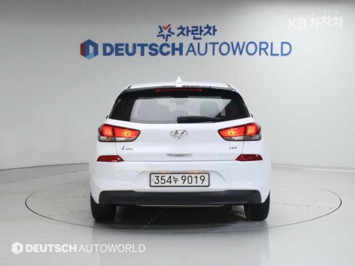 Hyundai i30 PD Diesel 1.6 Smart 5