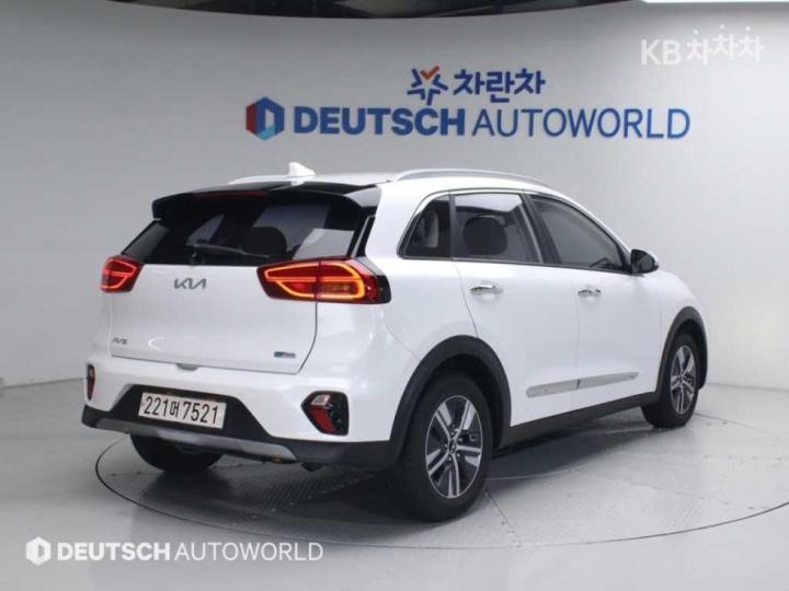 Kia Niro 1.6 HEV Prestige 3