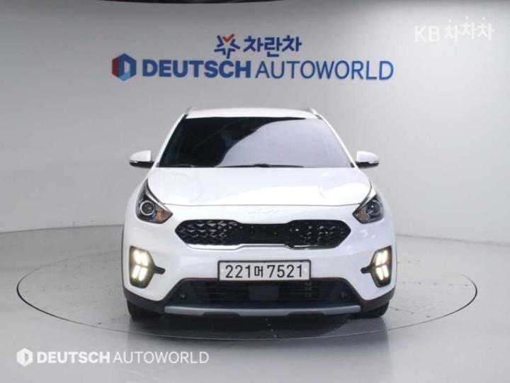 Kia Niro 1.6 HEV Prestige 4