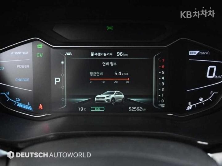 Kia Niro 1.6 HEV Prestige 9