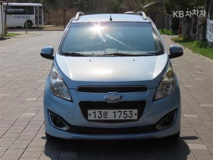 Chevrolet Spark LT Base Type