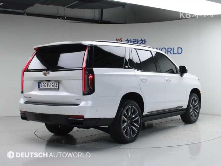 Cadillac Escalade 6.2 V8 Sport Platinum 3