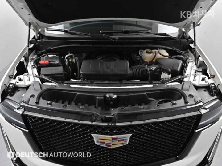 Cadillac Escalade 6.2 V8 Sport Platinum 7