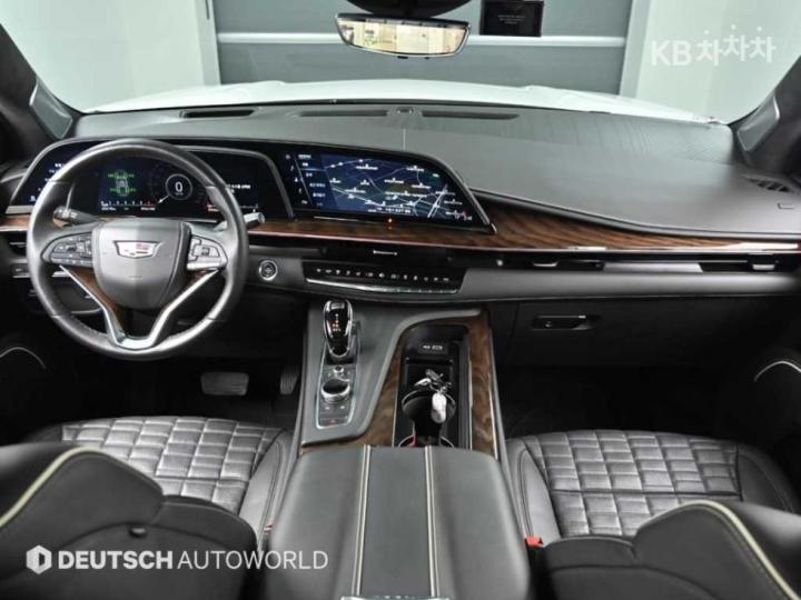 Cadillac Escalade 6.2 V8 Sport Platinum 8