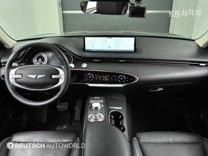 Genesis GV70 Gasoline 2.5T 2WD 8