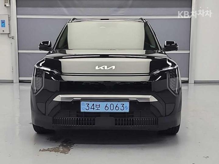 Kia EV3 Long Range 2WD Earth 3