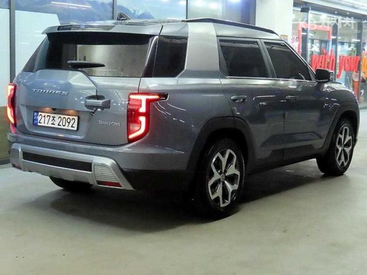 KG Mobility (Ssangyong) Torres J100 1.5 T-GDI Hybrid LPG TL7 5