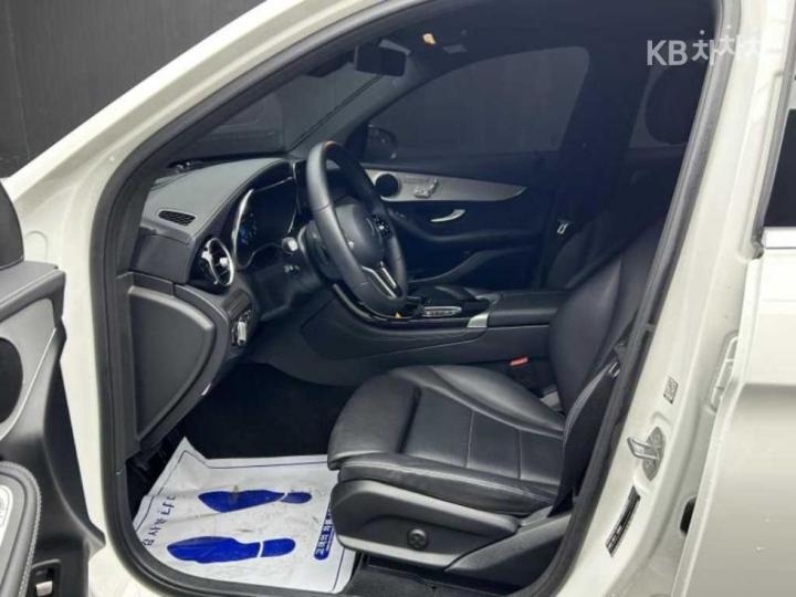Mercedes-Benz GLC-Class X253 220d 4Matic Base Type 8