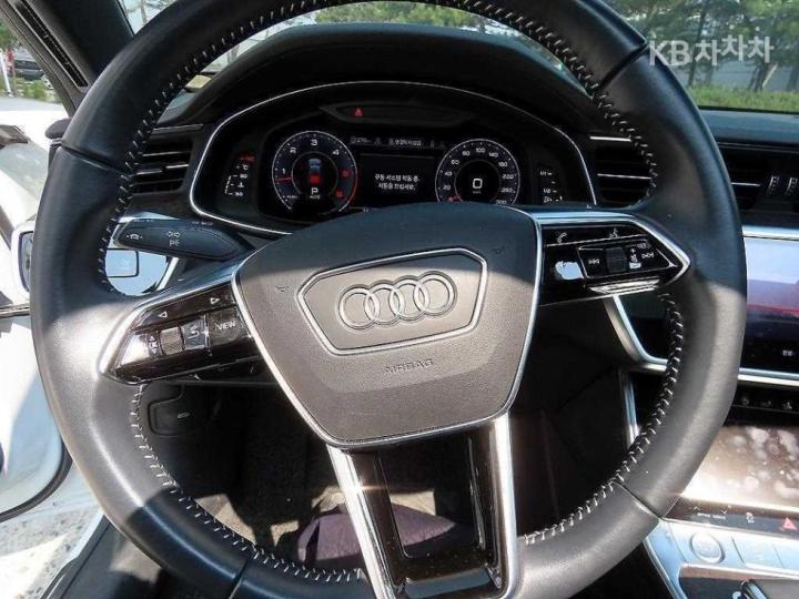Audi A7 4K8 50 TDI Quattro Premium 9